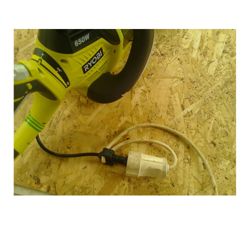 Электрический кусторез Ryobi RHT6760RL 5133003647