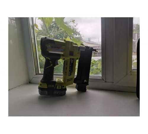 Аккумуляторный гвоздезабиватель Ryobi ONE+ R18N18G-120S 5133003860