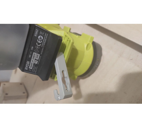 Фонарь Ryobi LED ONE+ R18ALF-0 5133002304