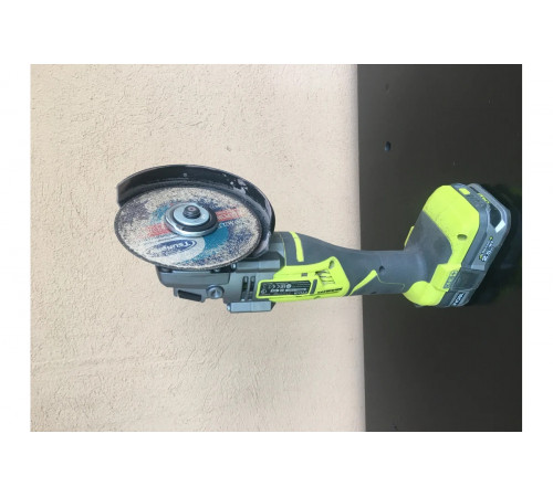 Углошлифмашина бесщеточная Ryobi ONE+ R18AG7-0  без аккумулятора в комплекте 5133002852