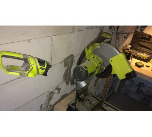 Аккумуляторный фонарь Ryobi RFL180M ONE+ 5133001636