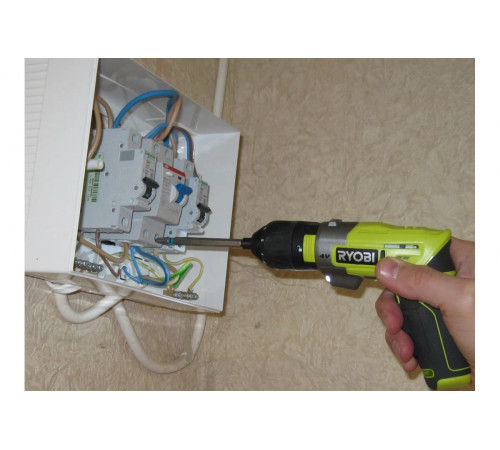 Отвертка Ryobi ERGO 5133003411