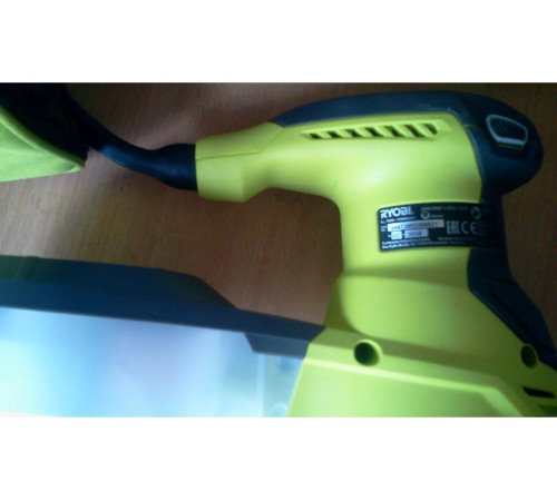Эксцентриковая шлифмашина Ryobi ROS300A 5133001142