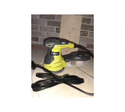 Эксцентриковая шлифмашина Ryobi ROS300A 5133001142