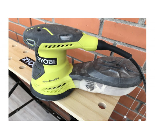 Эксцентриковая шлифмашина Ryobi ROS300A 5133001142