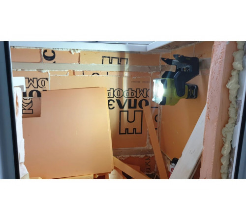 Прожектор светодиодный Ryobi Гибрид ONE+ R18ALH-0 5133002339