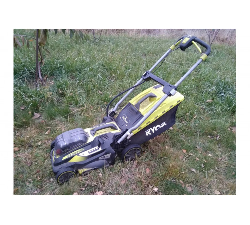 Аккумуляторная газонокосилка Ryobi ONE+ OLM1841H 5133002805