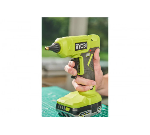 Клеевой пистолет Ryobi 18В RGLU18-0 5133005717