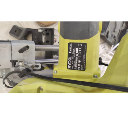 Торцовочная пила Ryobi EMS254L-LSG 5133002848