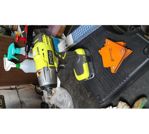 Ударный гайковерт Ryobi ONE+ R18IW3-0 5133002436