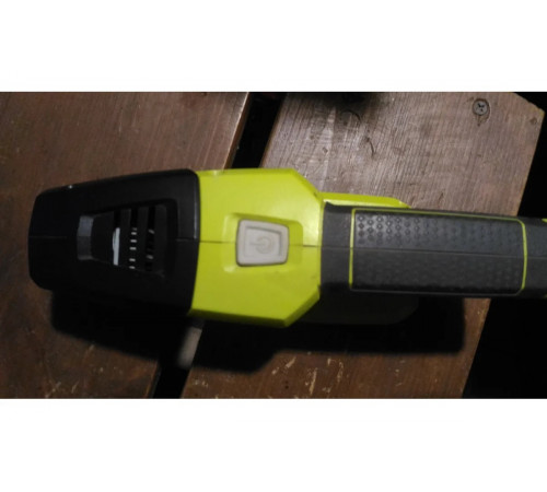 Светодиодный фонарь Ryobi ONE+ R18T-0 5133003373
