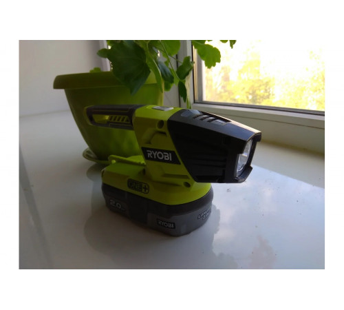 Светодиодный фонарь Ryobi ONE+ R18T-0 5133003373
