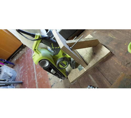 Ленточная шлифмашина Ryobi EBS800V 5133001146