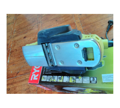 Рубанок Ryobi EPN6082CHG 5133000350
