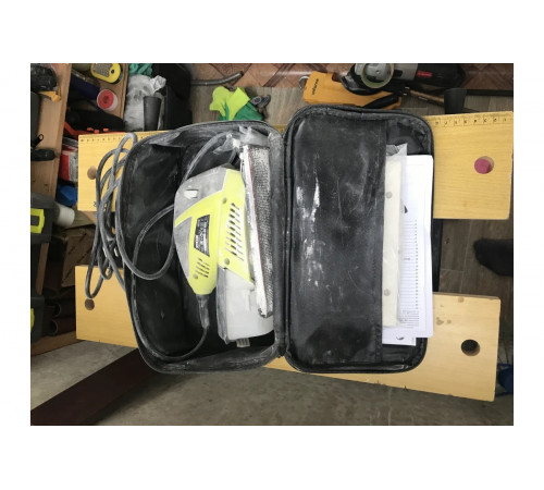 Универсальная шлифмашина Ryobi + 30 шлифлистов RMS180-SA30 5133002910