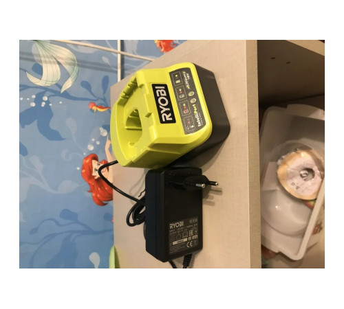 Зарядное устройство ONE+ Ryobi RC18120 5133002891