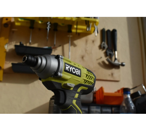 Импульсный винтоверт Ryobi ONE+ R18IDP-0 5133002640