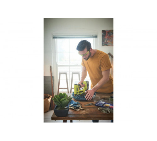 Аккумуляторный степлер Ryobi ONE+ R18ST50-0  без аккумулятора в комплекте 5133004496