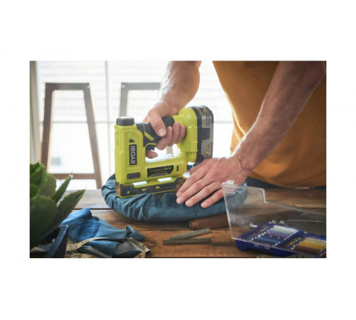 Аккумуляторный степлер Ryobi ONE+ R18ST50-0  без аккумулятора в комплекте 5133004496