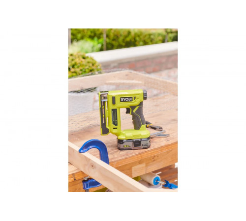 Аккумуляторный степлер Ryobi ONE+ R18ST50-0  без аккумулятора в комплекте 5133004496