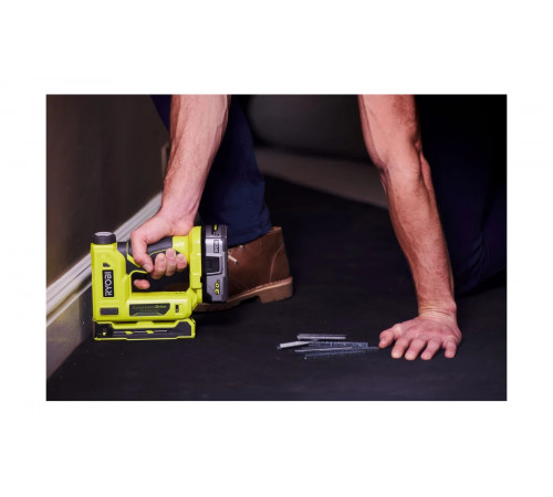 Аккумуляторный степлер Ryobi ONE+ R18ST50-0  без аккумулятора в комплекте 5133004496