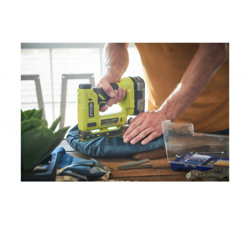 Аккумуляторный степлер Ryobi ONE+ R18ST50-0  без аккумулятора в комплекте 5133004496