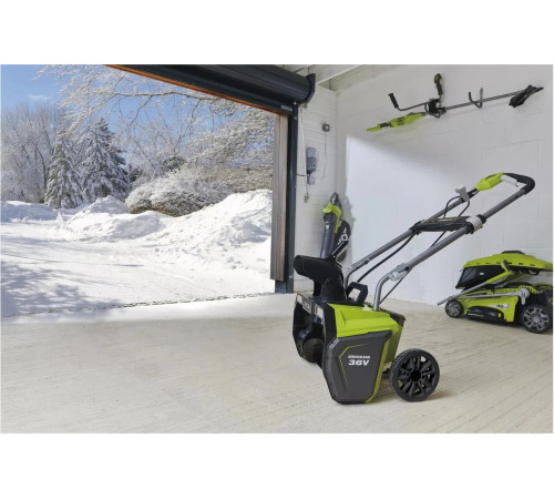 Аккумуляторный бесщеточный снегоуборщик Ryobi RST36B51 5133005056