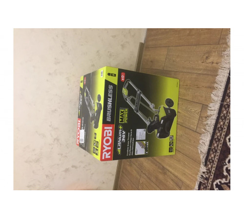 Аккумуляторный бесщеточный снегоуборщик Ryobi RST36B51 5133005056