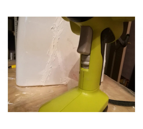 Аккумуляторный пистолет для герметика Ryobi ONE+ CCG1801MHG 5133000192