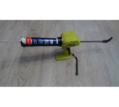 Аккумуляторный пистолет для герметика Ryobi ONE+ CCG1801MHG 5133000192