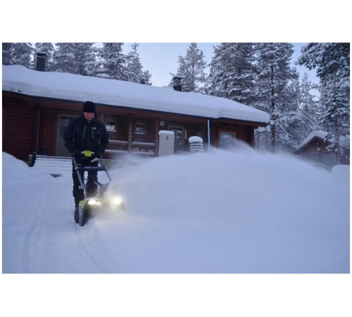 Аккумуляторный бесщеточный снегоуборщик Ryobi RST36B51 5133002520