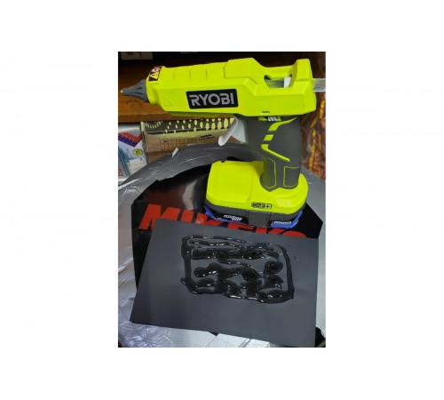 Клеевой пистолет Ryobi ONE+ R18GLU-0 5133002868