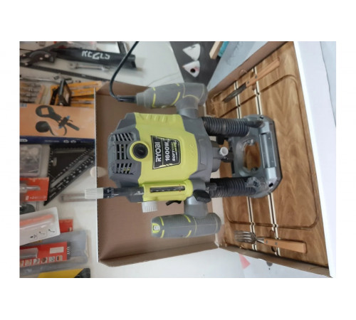 Фрезер Ryobi RRT1600-K 5133002421