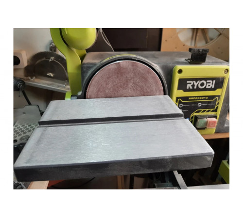 Шлифовальный станок Ryobi RBDS4601G 5133002858