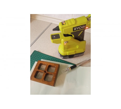 Клеевой пистолет Ryobi ONE+ 18В RGLM18-0 5133005001