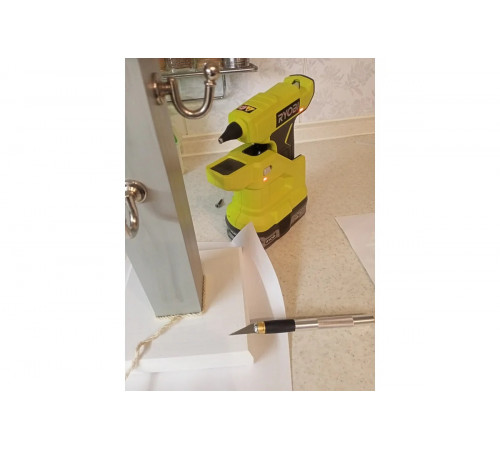 Клеевой пистолет Ryobi ONE+ 18В RGLM18-0 5133005001