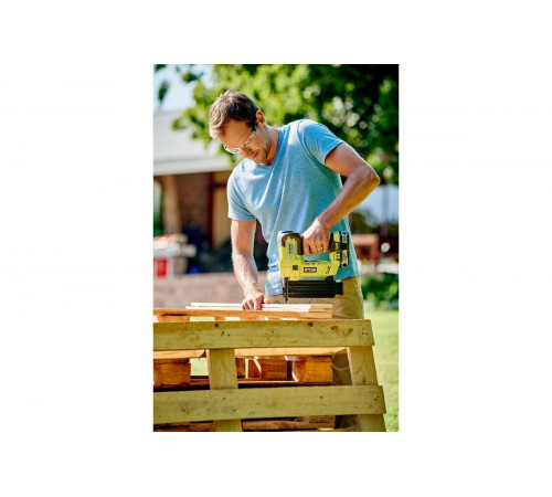 Аккумуляторный гвоздезабиватель Ryobi ONE+ R18N18G0 5133002093