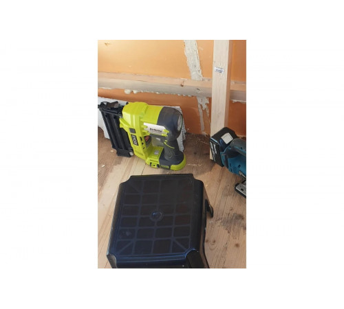 Аккумуляторный гвоздезабиватель Ryobi ONE+ R18N18G0 5133002093