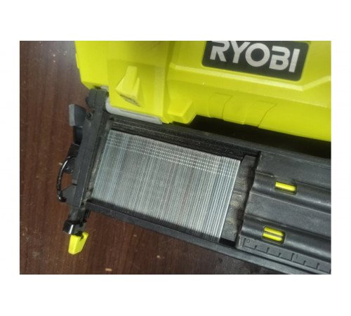 Аккумуляторный гвоздезабиватель Ryobi ONE+ R18N18G0 5133002093