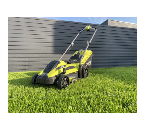 Газонокосилка Ryobi RLM13E33S 5133002343