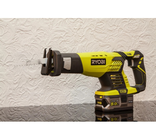Аккумуляторная сабельная пила Ryobi ONE+ RRS1801M 5133001162