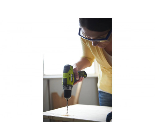 Дрель-шуруповерт Ryobi 12В RCD1201-220S 5133005059