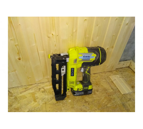 Аккумуляторный гвоздезабиватель Ryobi ONE+ R18N16G-120S 5133003859