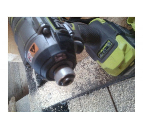 Импульсный бесщеточный винтоверт Ryobi ONE+ R18IDBL-0  без аккумулятора в комплекте 5133002662