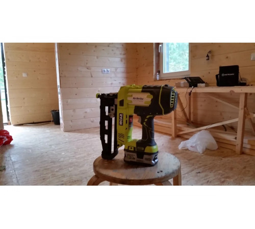 Аккумуляторный гвоздезабиватель Ryobi ONE+ R18N16G0 5133002222