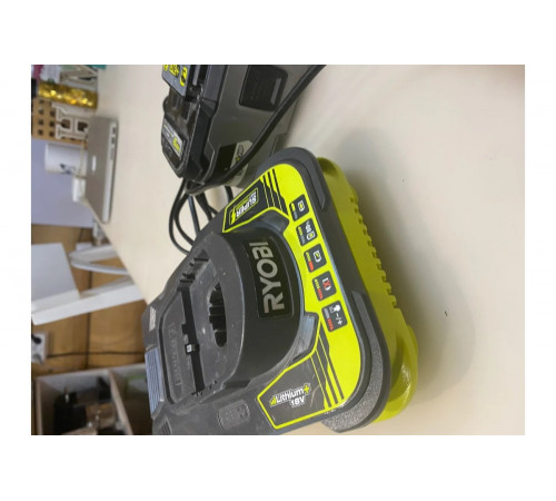 Зарядное устройство Ryobi ONE+ RC18150 5133002638