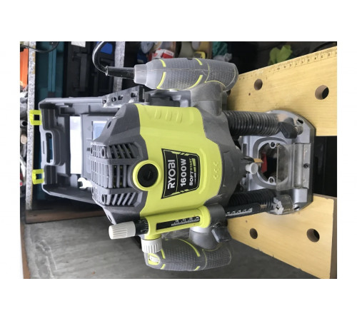 Фрезер Ryobi RRT1600P-K 5133002606