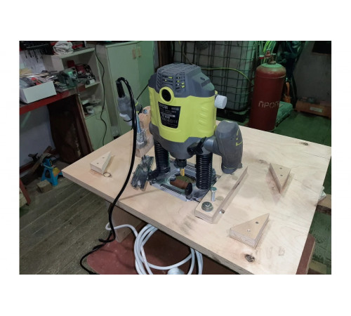 Фрезер Ryobi RRT1600P-K 5133002606