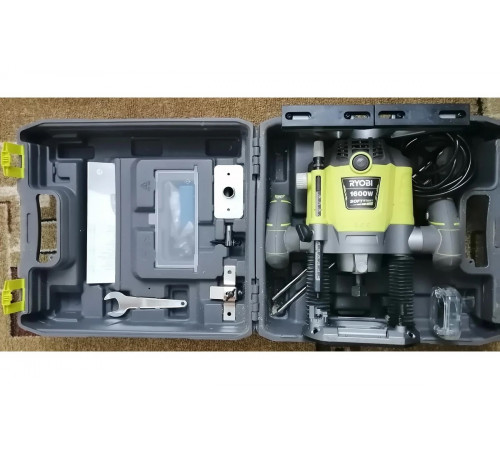 Фрезер Ryobi RRT1600P-K 5133002606