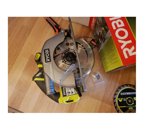 Бесщеточная циркулярная пила Ryobi ONE+ R18CS7-0 5133002890